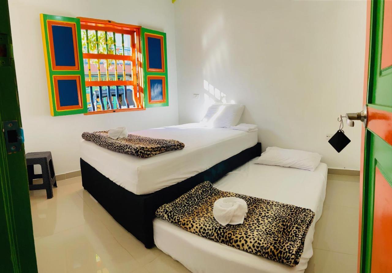 Casa Hostal Las Palmeras Guatapé Exteriér fotografie