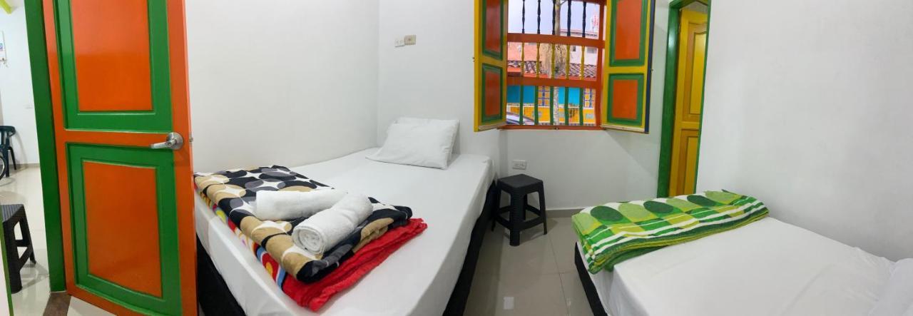 Casa Hostal Las Palmeras Guatapé Exteriér fotografie